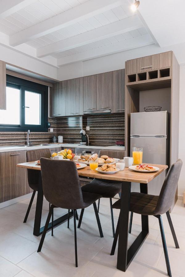 Ariti Luxury Apartment, นิเกียนา ภายนอก รูปภาพ