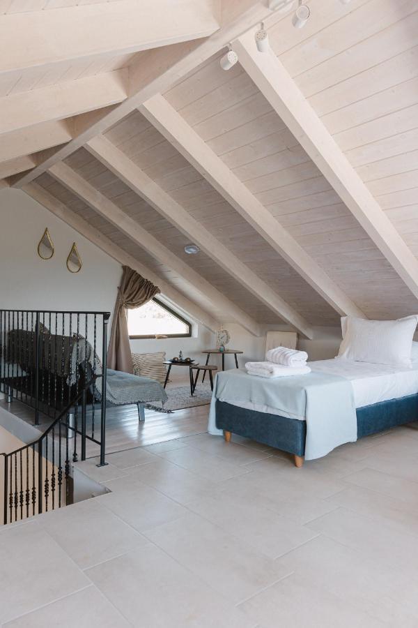 Ariti Luxury Apartment, นิเกียนา ภายนอก รูปภาพ